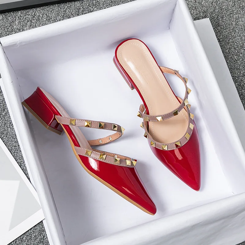 Leatherwork Rivets - Mules pointues d'été 2026 pour femmes,