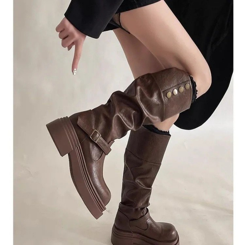 Bottes Punk mi-hautes pour fem - Leatherwork Rivets avis et prix