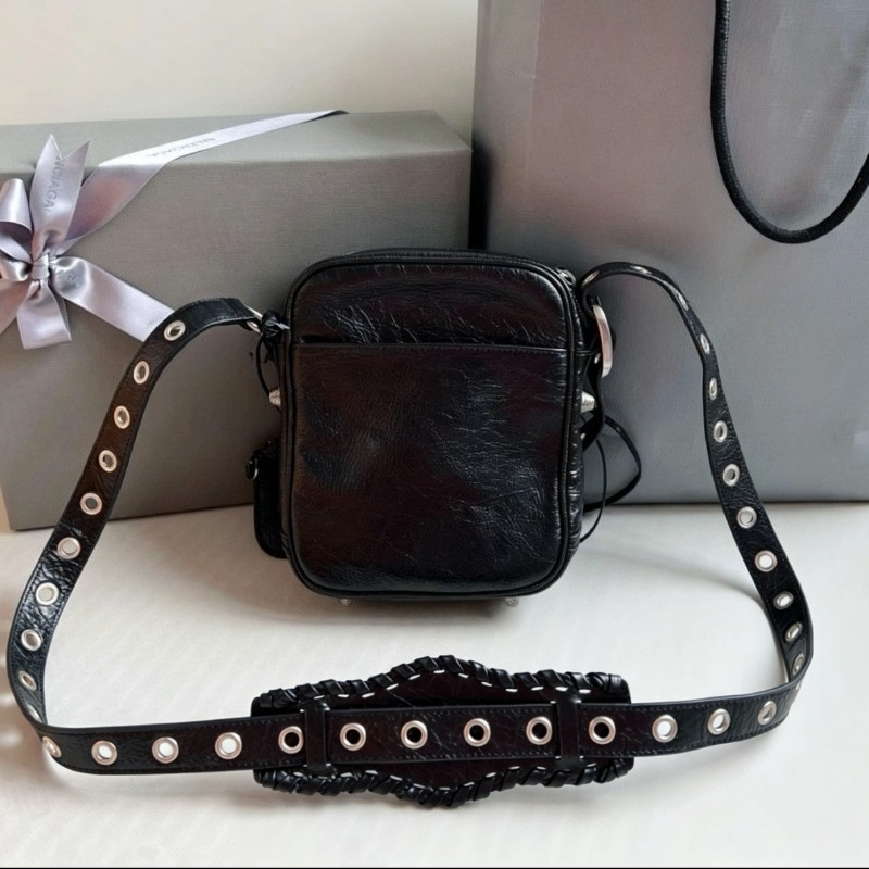 Nouveau Sac Moto Style Urbain  - Leatherwork Rivets avis et prix